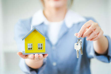Timing It Right: When Is the Best Time to Prepare and List?