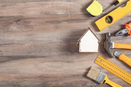 How to Work with Contractors on Your Backyard Makeover: A Homeowner’s Guide