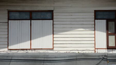 Home Exterior Maintenance Guide: Siding, Paint, and Seasonal Weatherproofing
